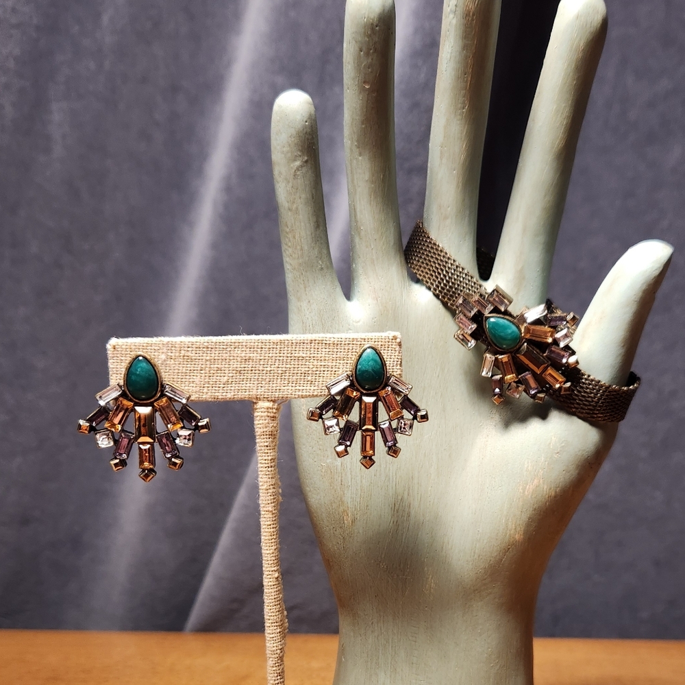 Chloe + Isabel Crystal Fan Statement Stud Earrings + Adjustable Mesh Bracelet